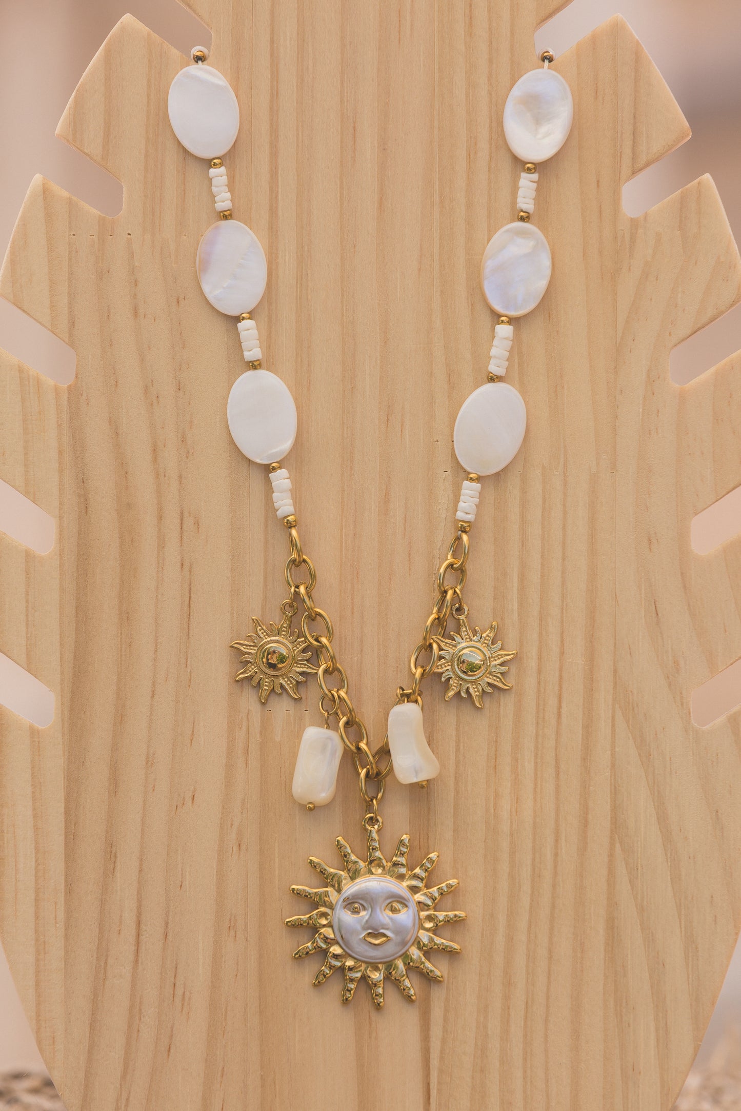 Collier • Sol