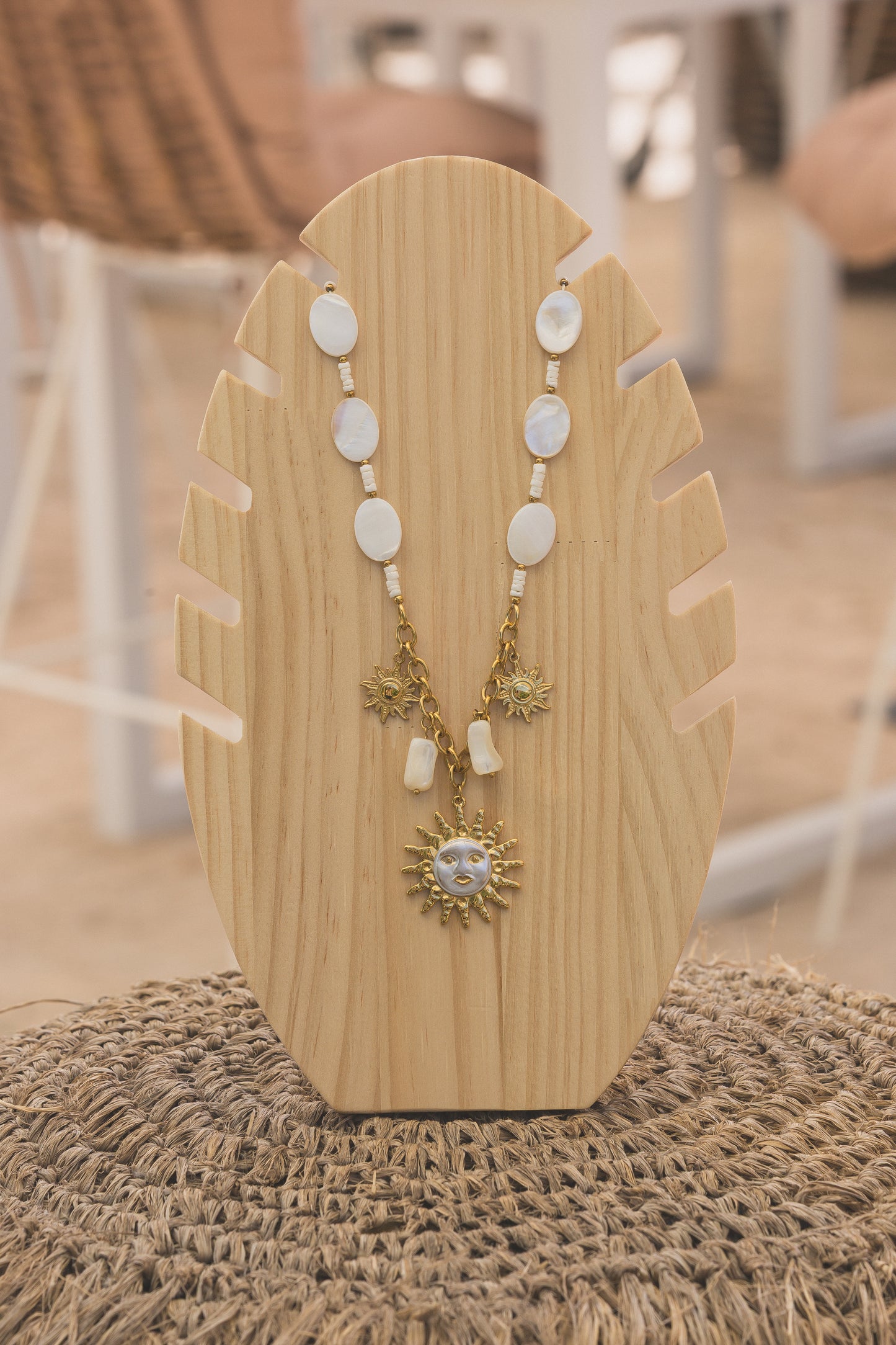 Collier • Sol